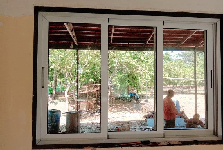 6 mm toughened glass