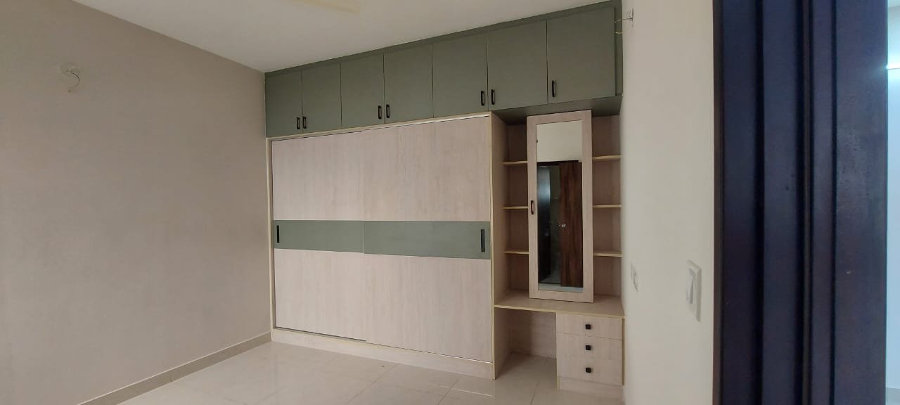 Contemporary Dining Area Interior, interiors by Dhrithi Infra