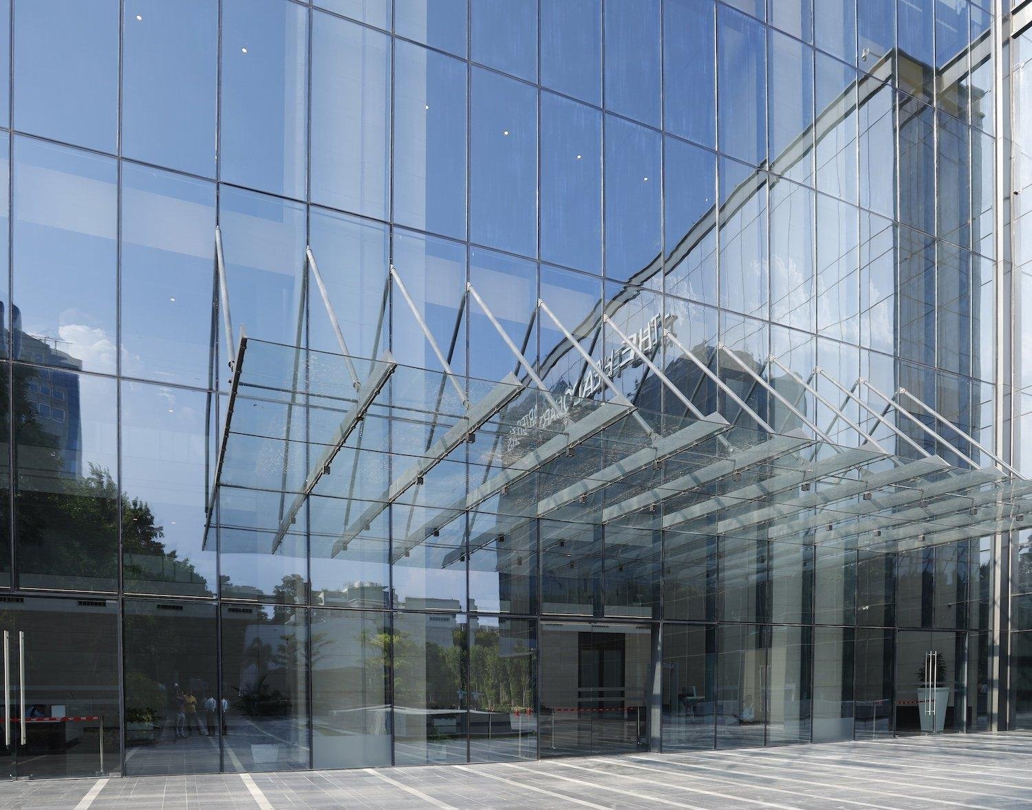 Structural glazing solution