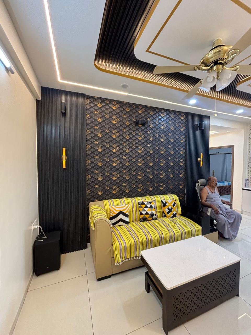 Modern Bedroom Ceiling Design, interiors by Dhrithi Infra