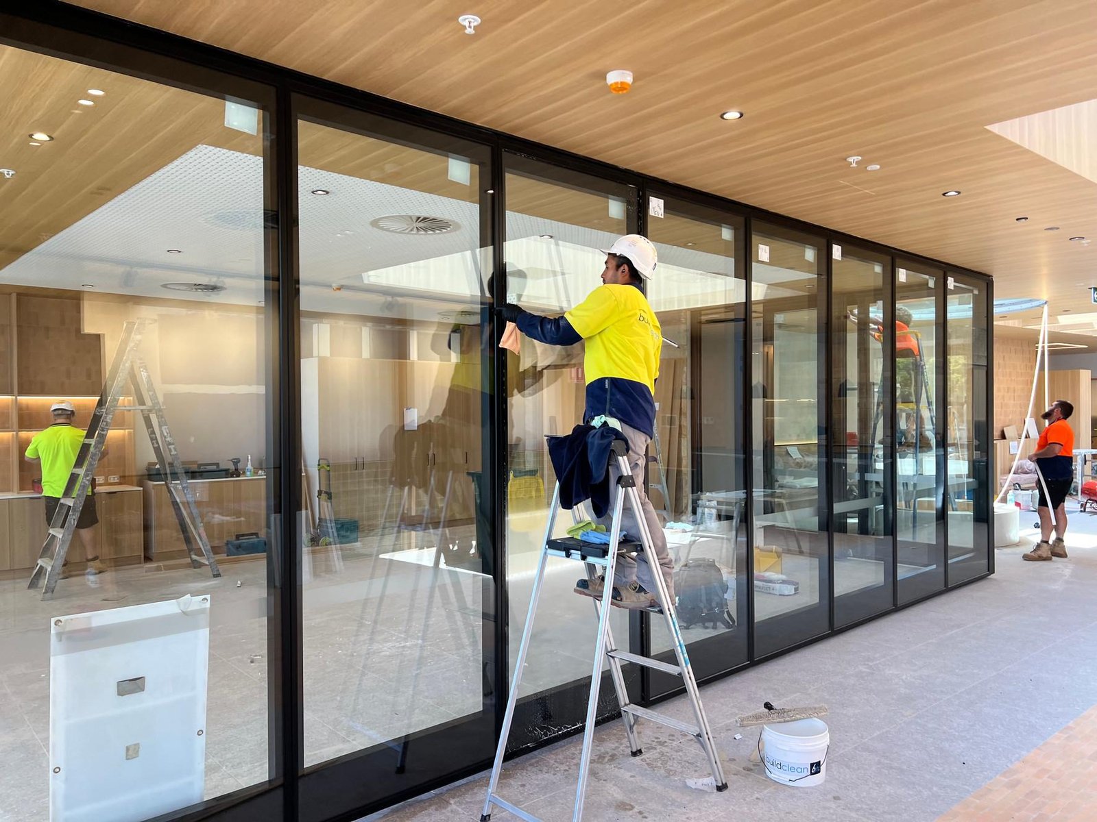 Sealing, cleaning and handover